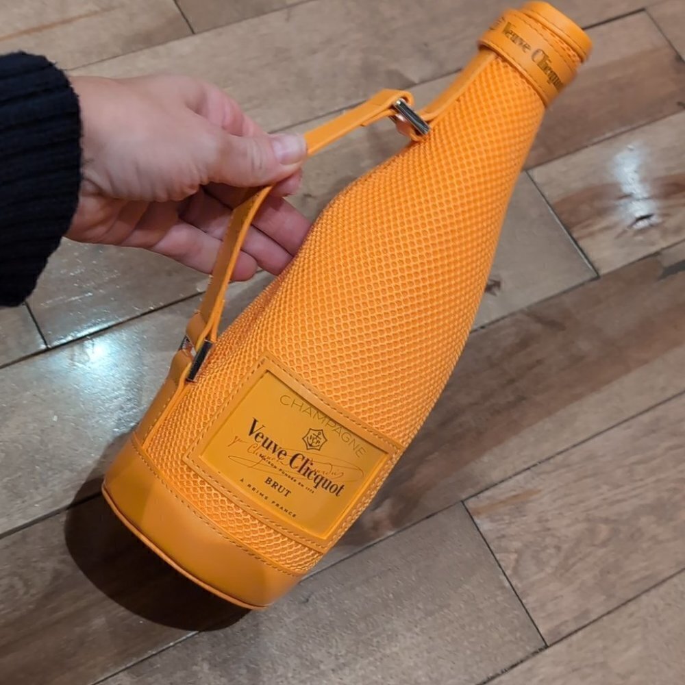 🍾✨ Veuve Clicquot Orange Champagne Carrier jacket